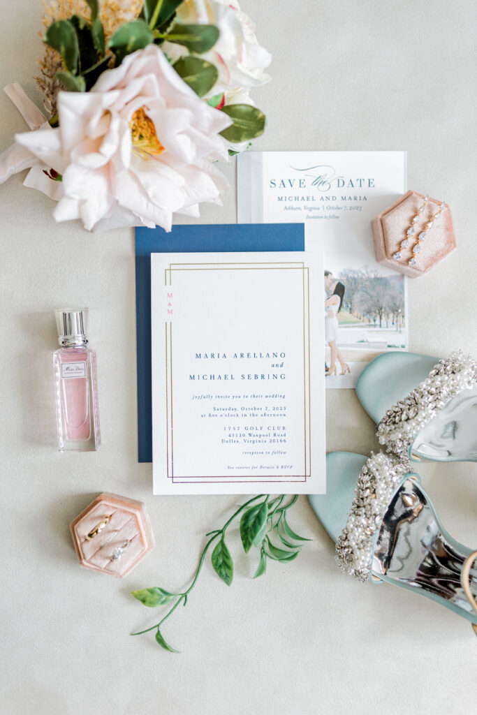 Invitations, rings and accessories of the bride