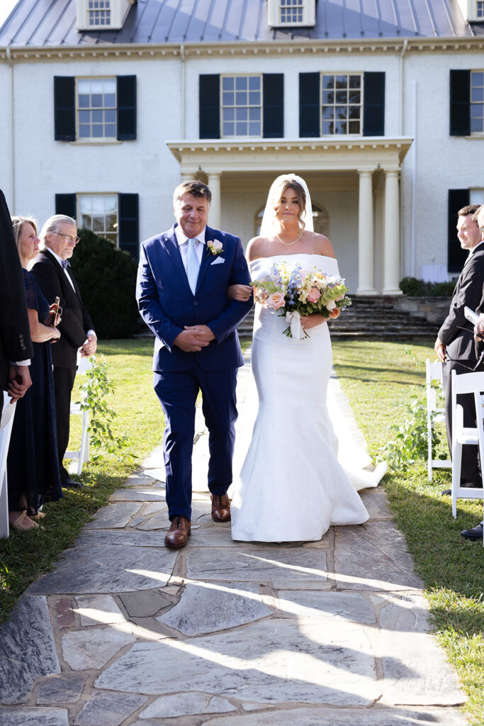 spring wedding in Northern Virginia