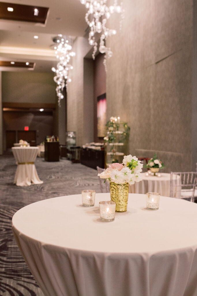 Hyatt Regency Tysons Corner Table